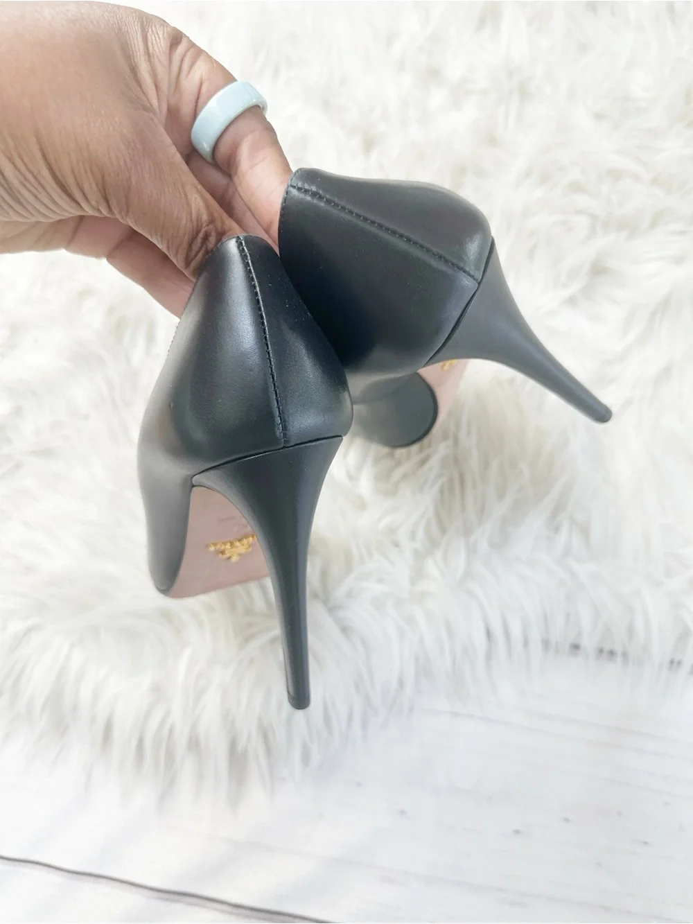 Prada Calzature Donna Vitello Lux 3 Black Calfskin Pointed Toe Stiletto EU 39